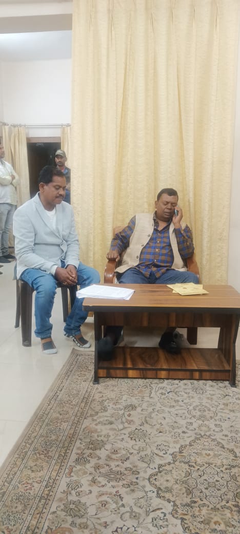 पूर्व मुखिया ने सांसद को बताई समस्या