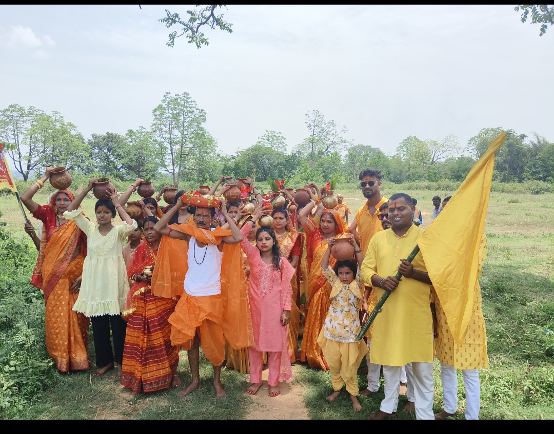 धारकिरो में भव्य जल यात्रा के साथ श्रीमद्भागवत का शुभारंभ